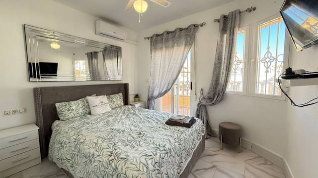 2 bedroom Semi-detached Villa for sale in Blue Lagoon with pool - € 230,000 (Ref: 9371381)