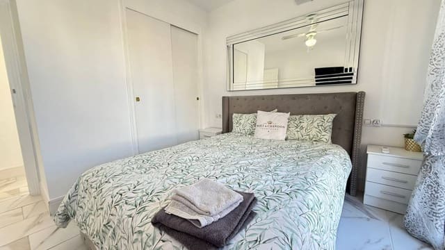 2 bedroom Semi-detached Villa for sale in Blue Lagoon with pool - € 230,000 (Ref: 9371381)