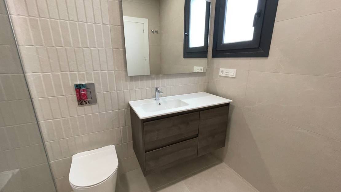 3 bedroom Villa for sale in Heredades with pool garage - € 359,900 (Ref: 9386985)