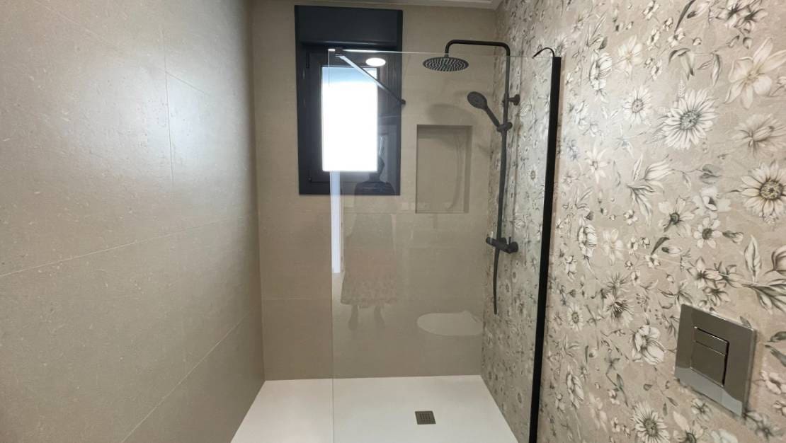 3 bedroom Villa for sale in Heredades with pool garage - € 359,900 (Ref: 9386985)