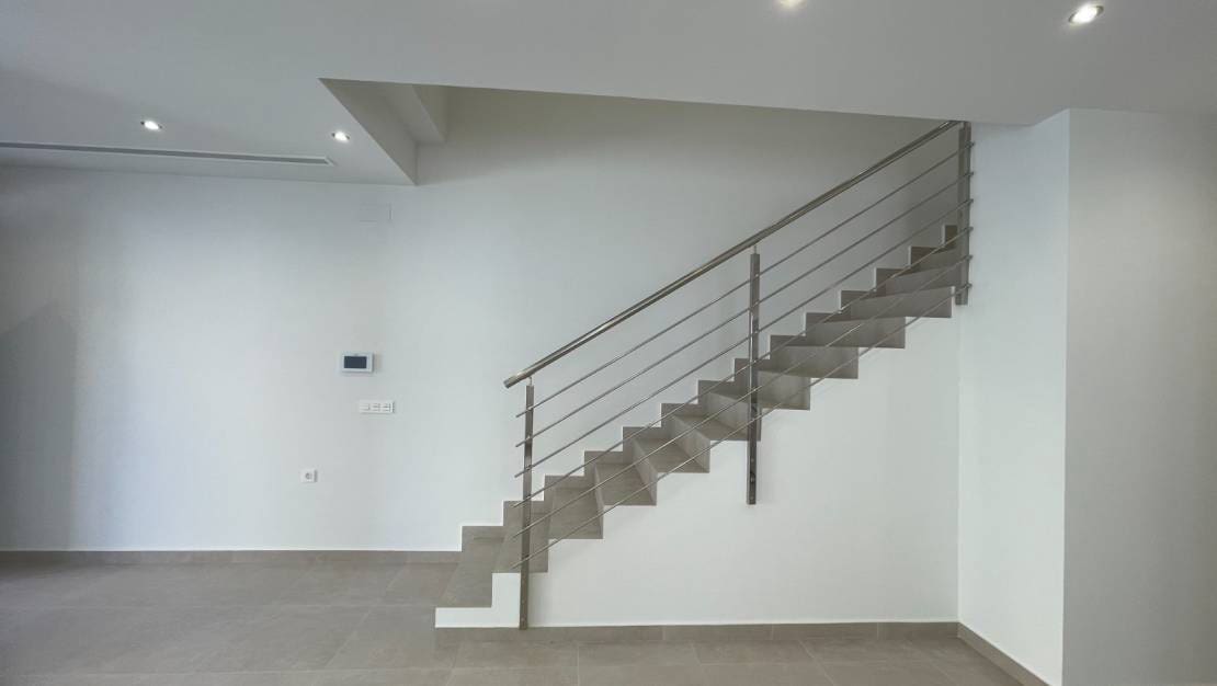 3 bedroom Villa for sale in Heredades with pool garage - € 359,900 (Ref: 9386985)