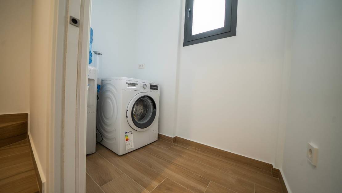 3 soverom Kjedet enebolig til salgs i Algorfa med svømmebasseng - € 495 000 (Ref: 9404744)