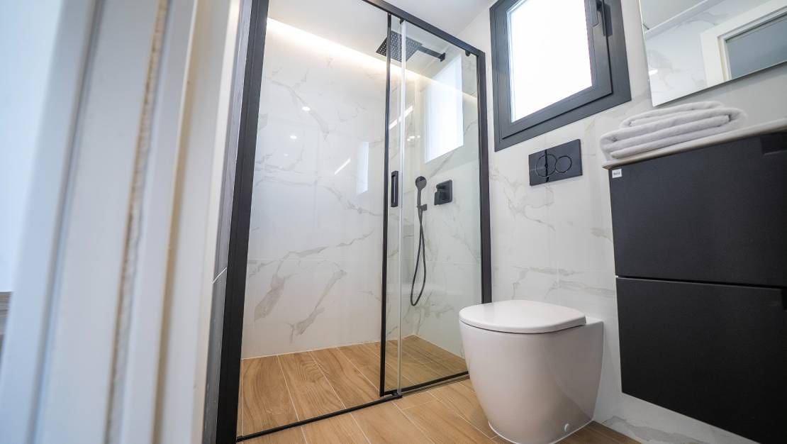 3 soverom Kjedet enebolig til salgs i Algorfa med svømmebasseng - € 495 000 (Ref: 9404744)