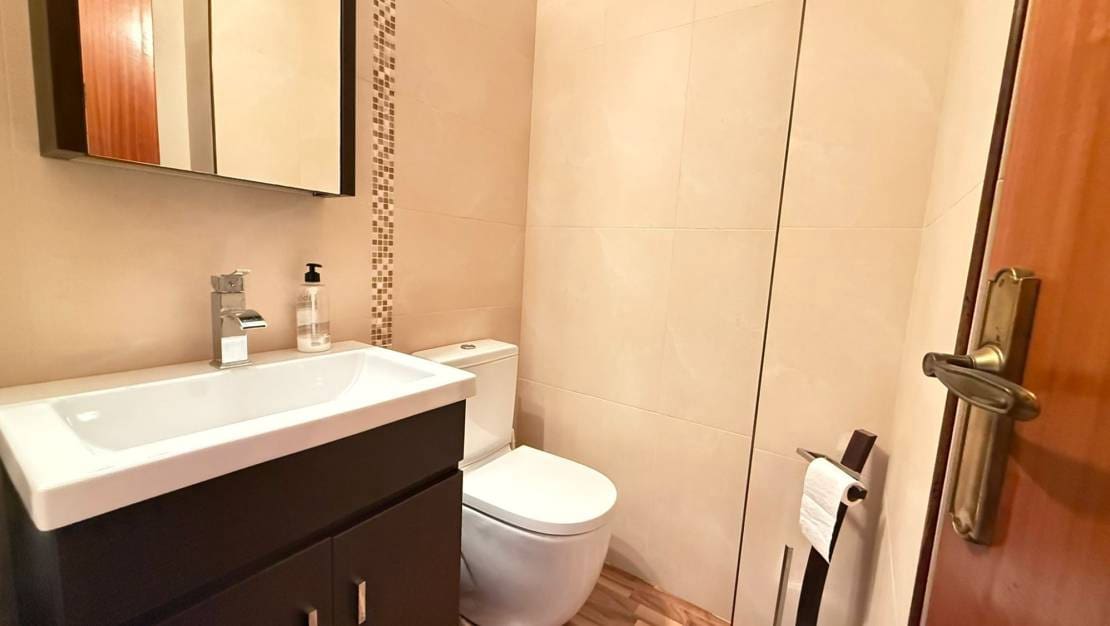 3 bedroom Flat for sale in San Miguel de Salinas with garage - € 157,500 (Ref: 9436447)