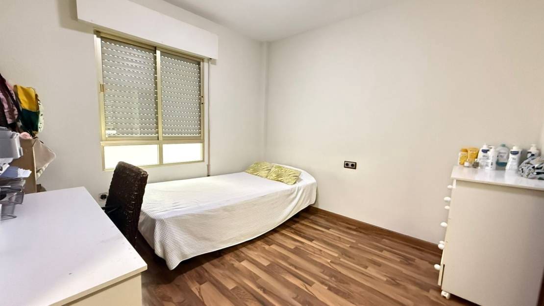 3 bedroom Flat for sale in San Miguel de Salinas with garage - € 157,500 (Ref: 9436447)