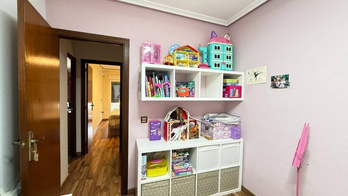 3 bedroom Flat for sale in San Miguel de Salinas with garage - € 157,500 (Ref: 9436447)