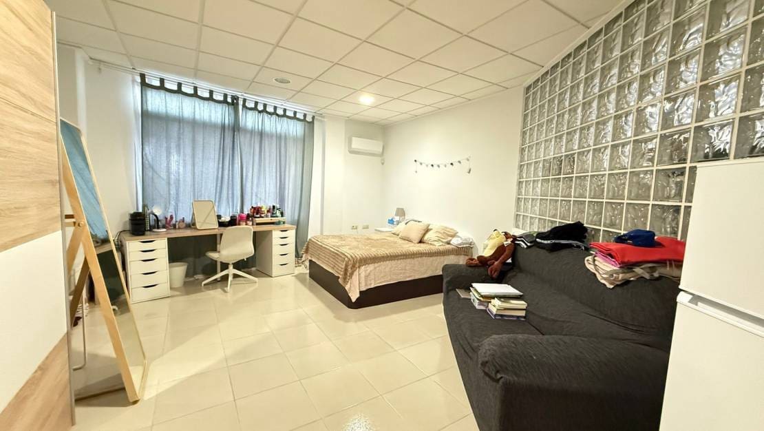 Local Comercial de 2 habitaciones en San Miguel de Salinas en venta - 225.750 € (Ref: 9447429)