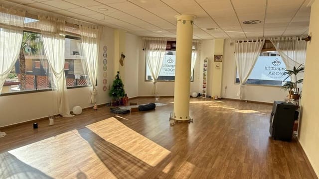 Local Comercial de 2 habitaciones en San Miguel de Salinas en venta - 225.750 € (Ref: 9447429)