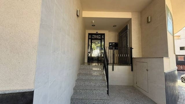 2 quarto Comercial para venda em San Miguel de Salinas - 225 750 € (Ref: 9447429)