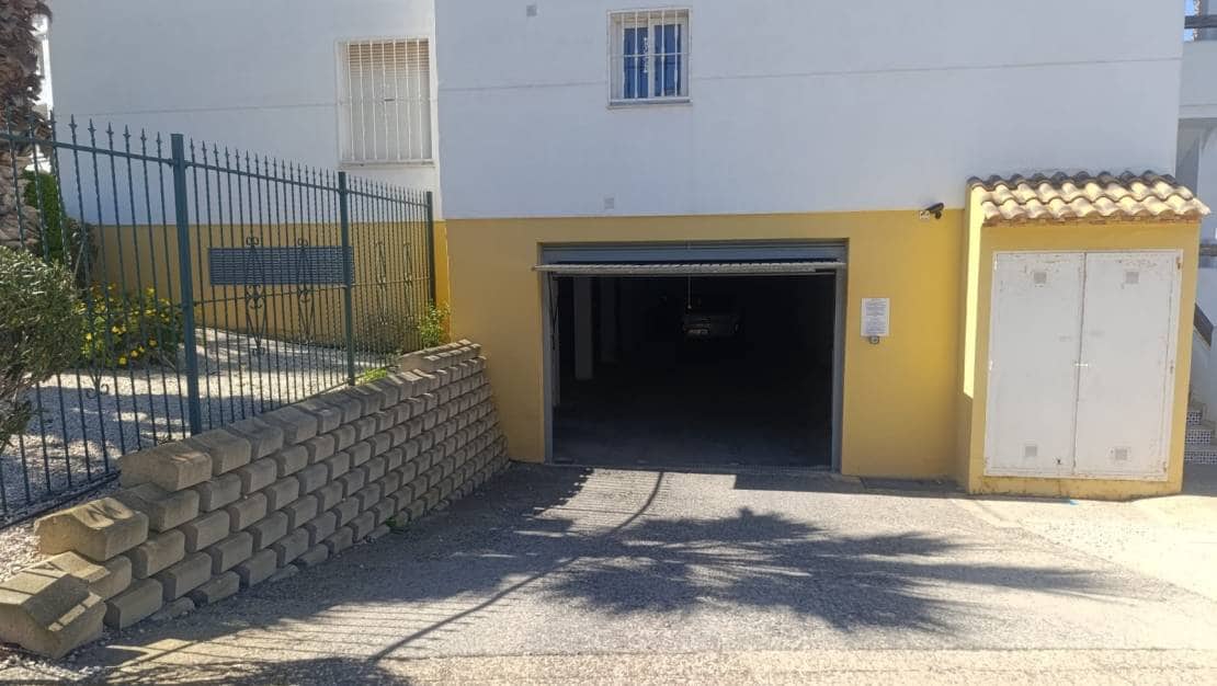 Garage for rent in Villamartin - € 150 (Ref: 9449730)
