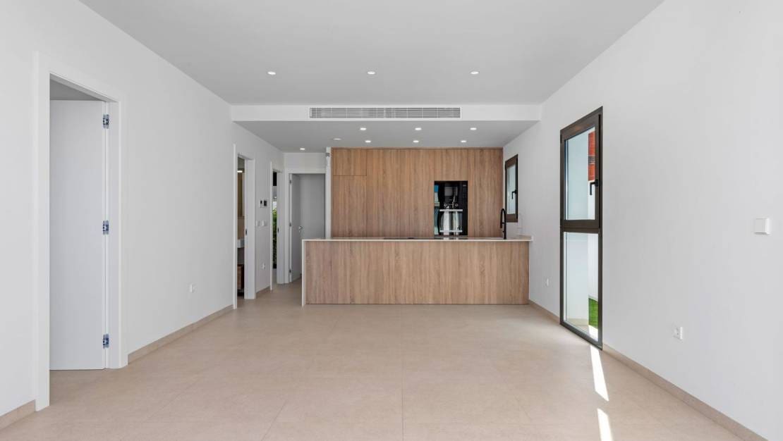 Casa de 3 habitaciones en Pilar de la Horadada en venta con piscina garaje - 339.000 € (Ref: 9454809)