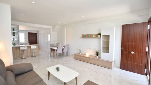 2 makuuhuone Huoneisto myytävänä paikassa San Miguel de Salinas mukana uima-altaan 
autotalli - 243 800 € (Ref: 9464866)