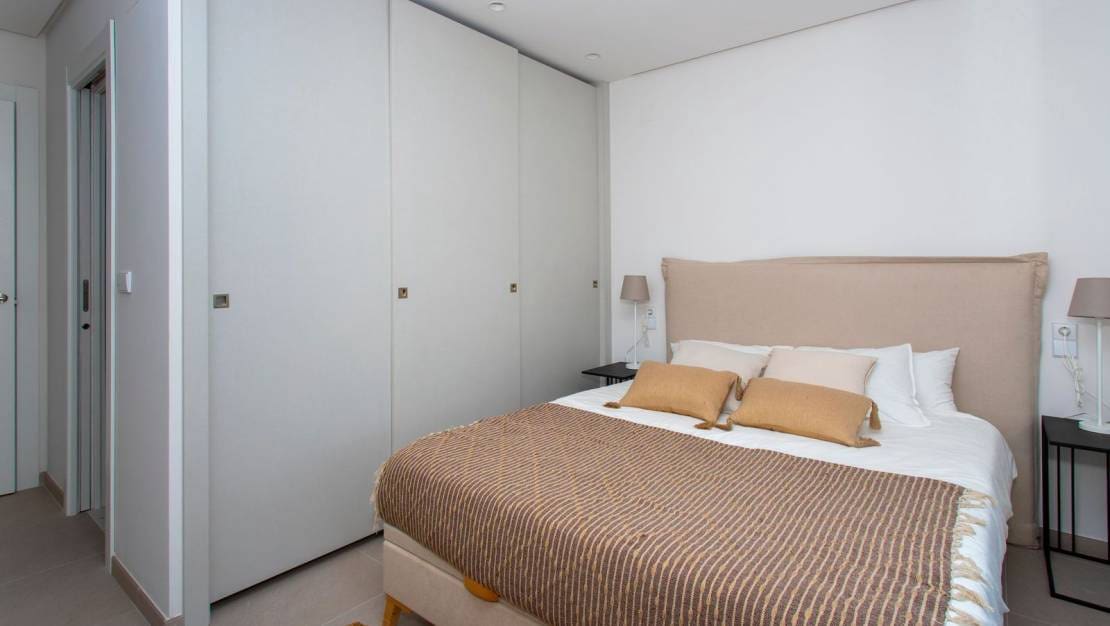 Apartamento de 3 habitaciones en Santa Pola en venta con piscina garaje - 375.000 € (Ref: 9544463)