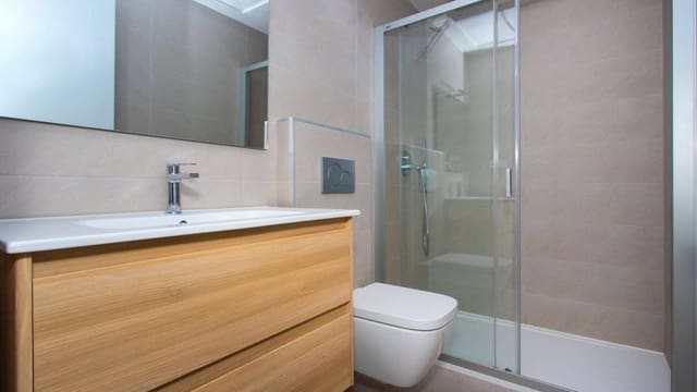 Apartamento de 3 habitaciones en Playa Tamarit - Playa Lissa, Santa Pola en venta con piscina garaje - 375.000 € (Ref: 9544463)