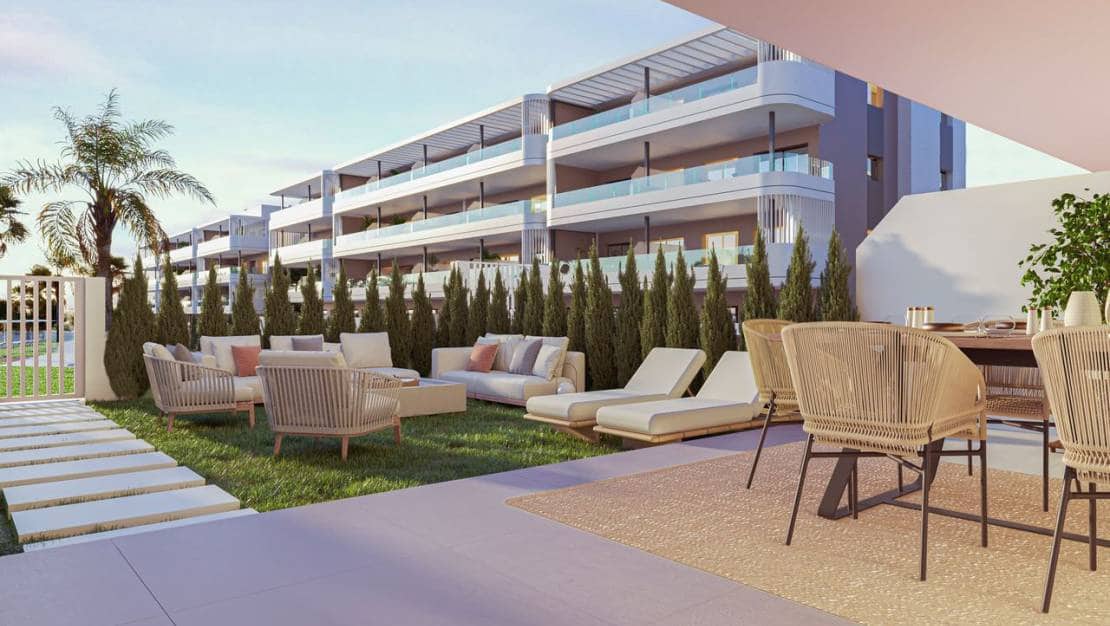 Apartamento de 2 habitaciones en Torrevieja en venta con piscina garaje - 280.000 € (Ref: 9544465)