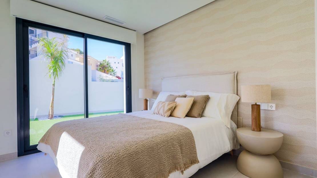 3 soveværelse Villa til salg i Campoamor med swimmingpool - € 590.000 (Ref: 9611975)