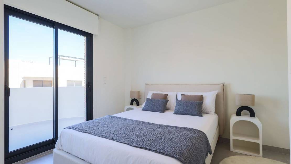 3 soveværelse Villa til salg i Campoamor med swimmingpool - € 590.000 (Ref: 9611975)