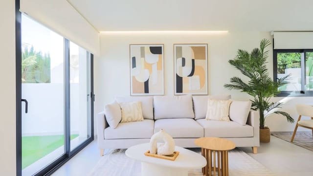 3 soveværelse Villa til salg i Campoamor, Orihuela med swimmingpool - € 590.000 (Ref: 9611975)