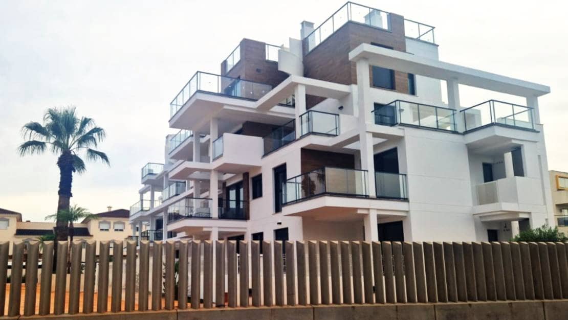 2 bedroom Apartment for sale in Denia with pool - € 269,000 (Ref: 9627966)