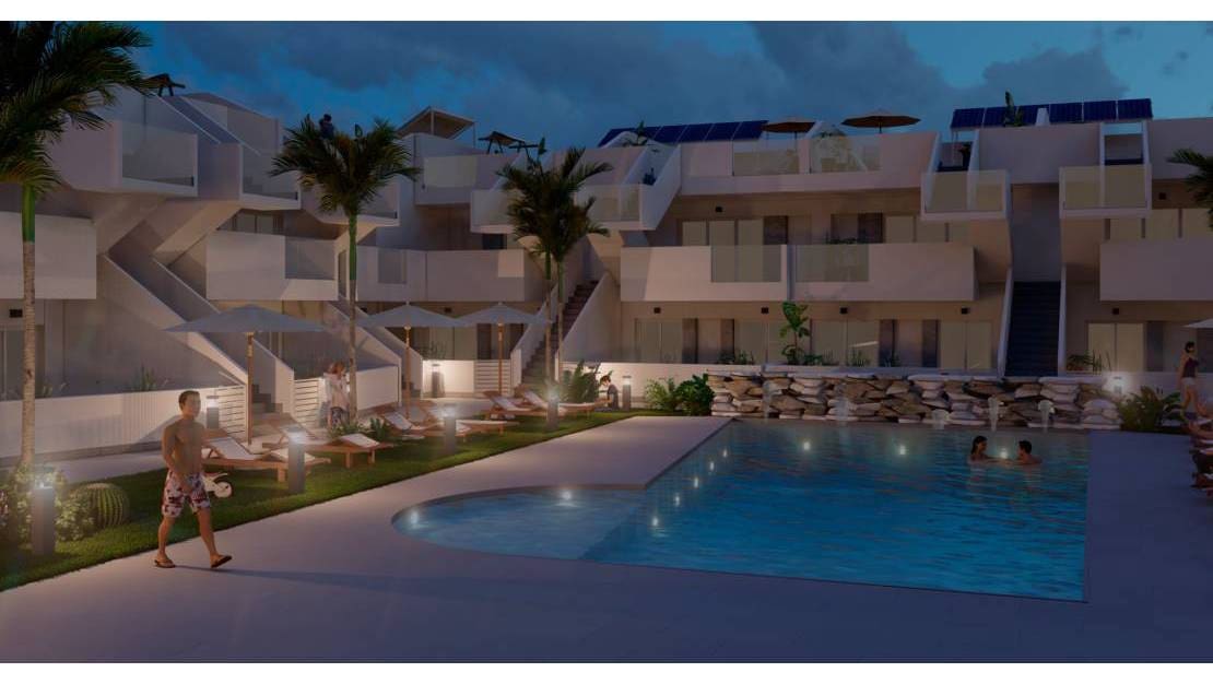 3 soverom Bungalow til salgs i Roldan med svømmebasseng - € 233 000 (Ref: 9628146)