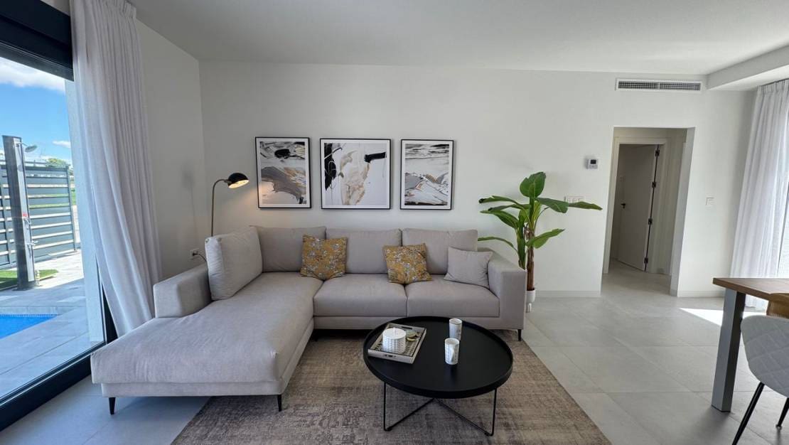 2 soverom Villa til salgs i Roldan med svømmebasseng - € 299 900 (Ref: 9628147)