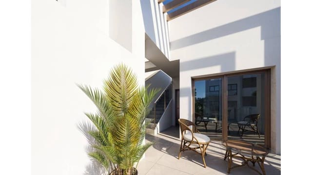 3 soveværelse Villa til salg i Las Lomas de Rame - Bahía Bella, Los Alcázares med swimmingpool garage - € 439.000 (Ref: 9665136)