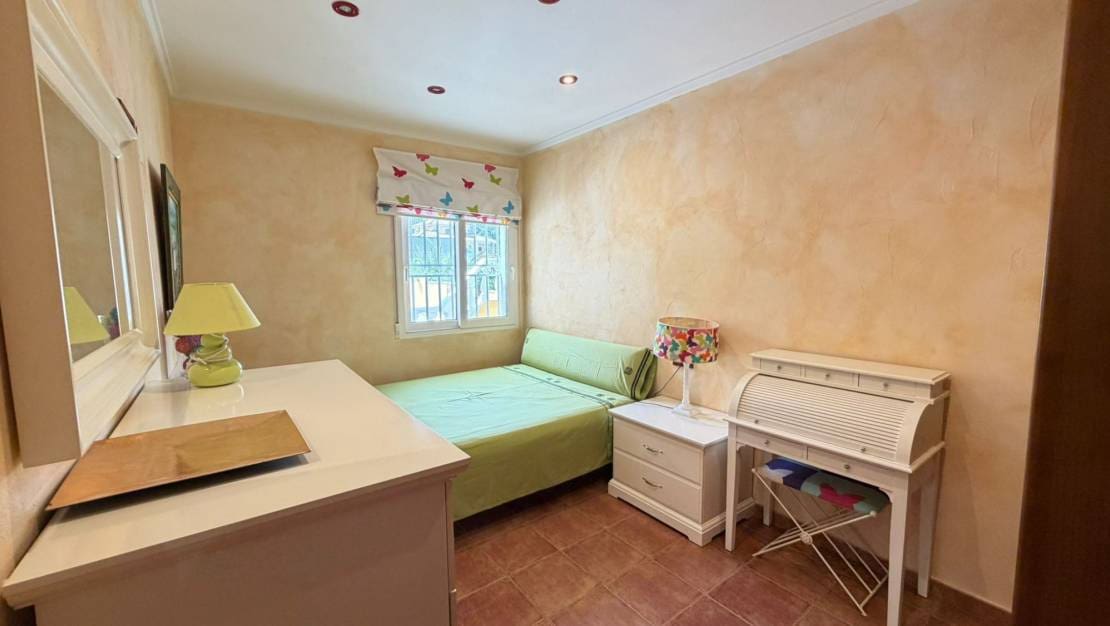 Chalet de 5 habitaciones en Orihuela en venta con piscina garaje - 600.000 € (Ref: 9794997)