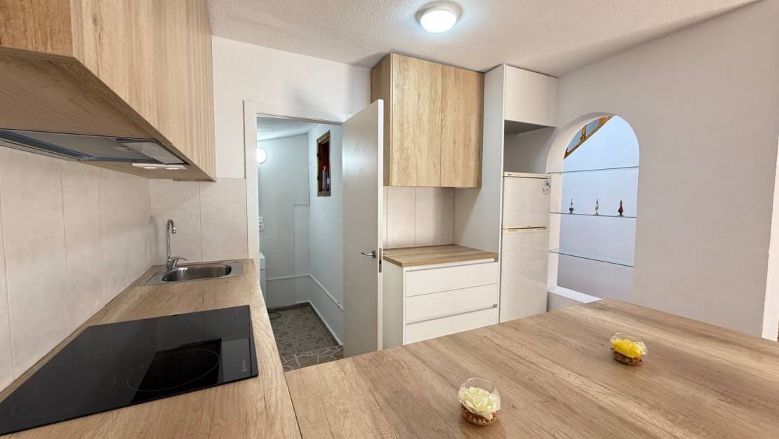 3 soveværelse Lejlighed til salg i Orihuela Costa - € 289.000 (Ref: 9941259)