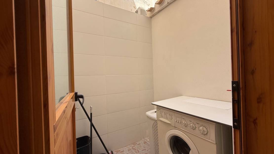 2 bedroom Apartment for sale in Orihuela Costa with garage - € 249,000 (Ref: 9941260)