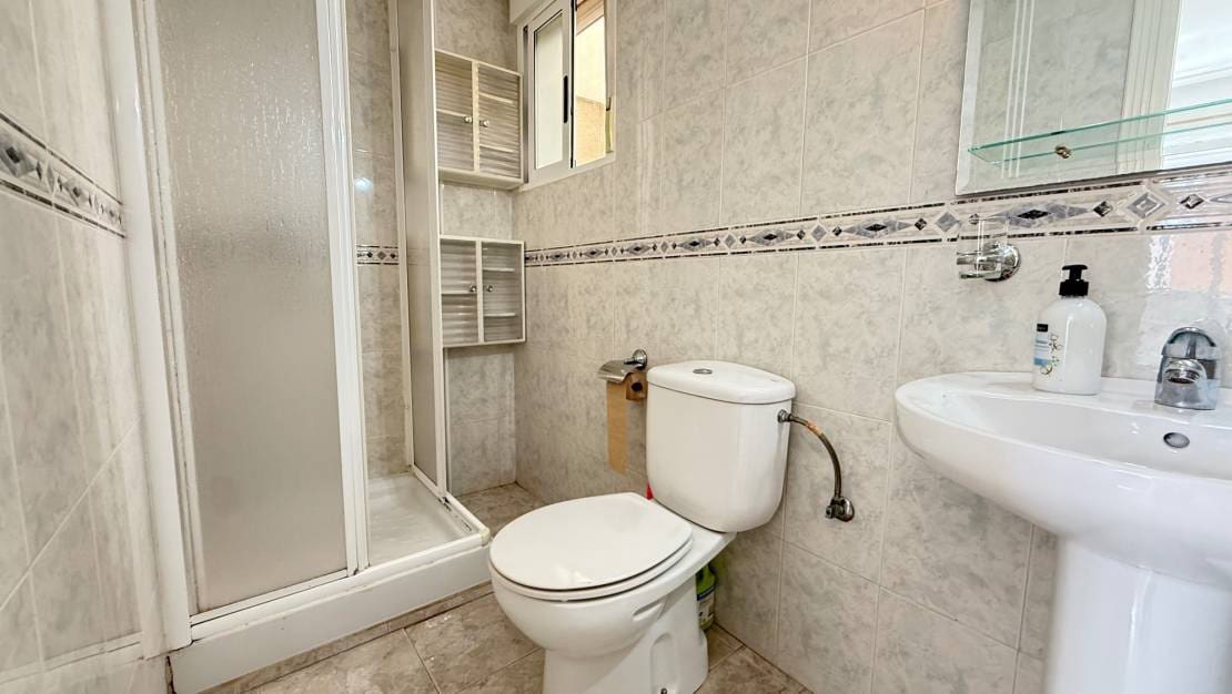 2 chambre Appartement à vendre à San Miguel de Salinas avec piscine garage - 145 000 € (Ref: 9968906)
