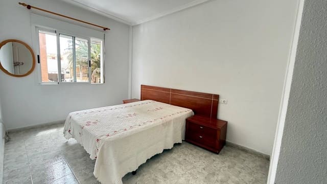 Apartamento de 2 habitaciones en San Miguel de Salinas en venta con piscina garaje - 145.000 € (Ref: 9968906)