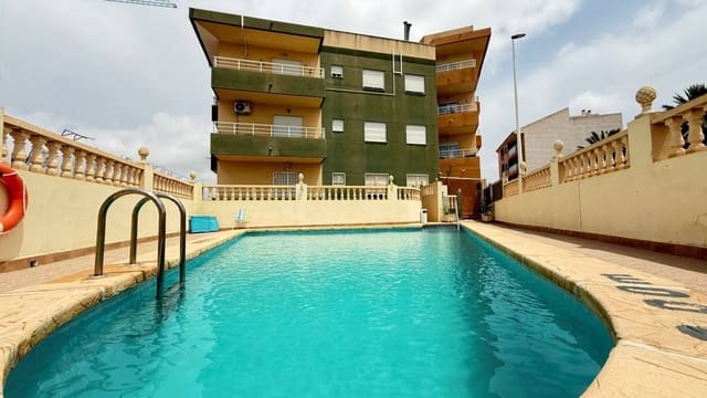 Apartamento de 2 habitaciones en San Miguel de Salinas en venta con piscina garaje - 145.000 € (Ref: 9968906)