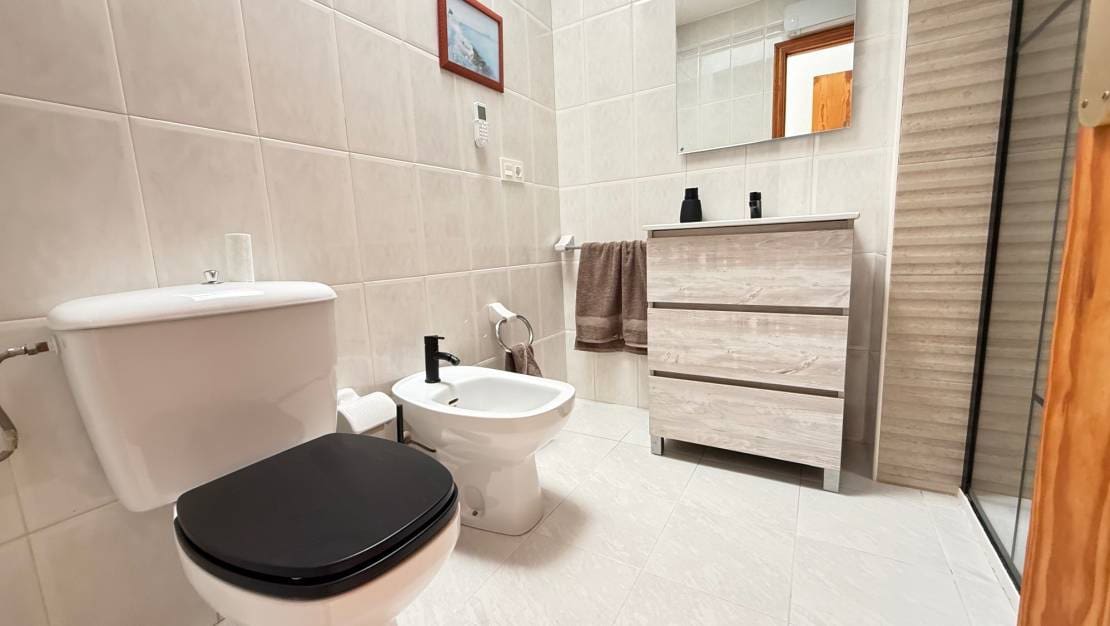 3 soverom Leilighet til leie i San Miguel de Salinas med svømmebasseng - € 850 (Ref: 9974438)