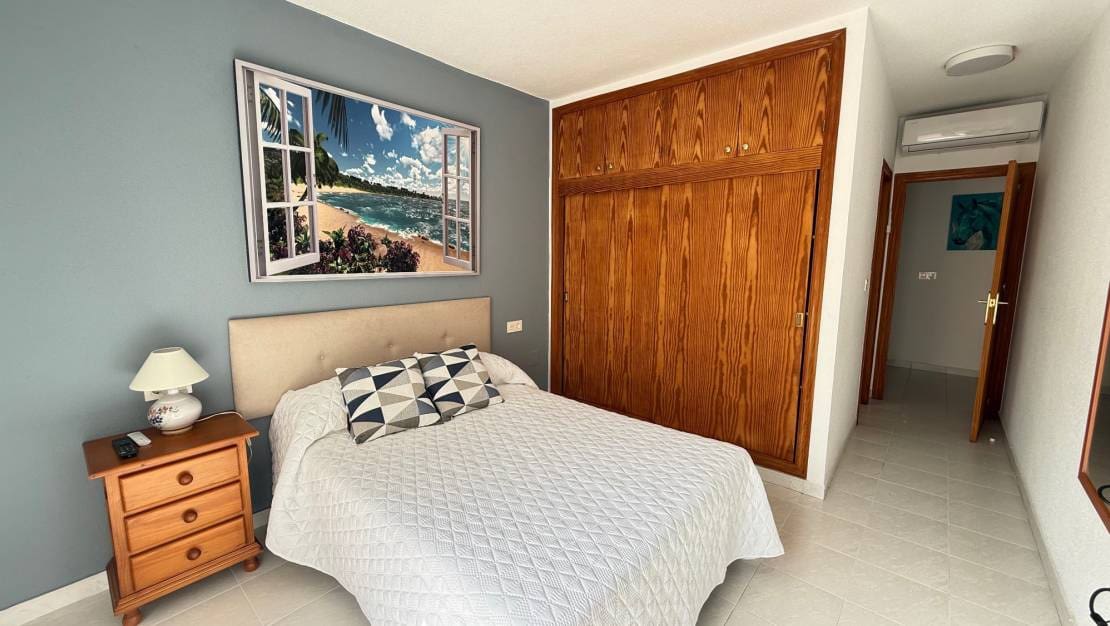 3 soverom Leilighet til leie i San Miguel de Salinas med svømmebasseng - € 850 (Ref: 9974438)