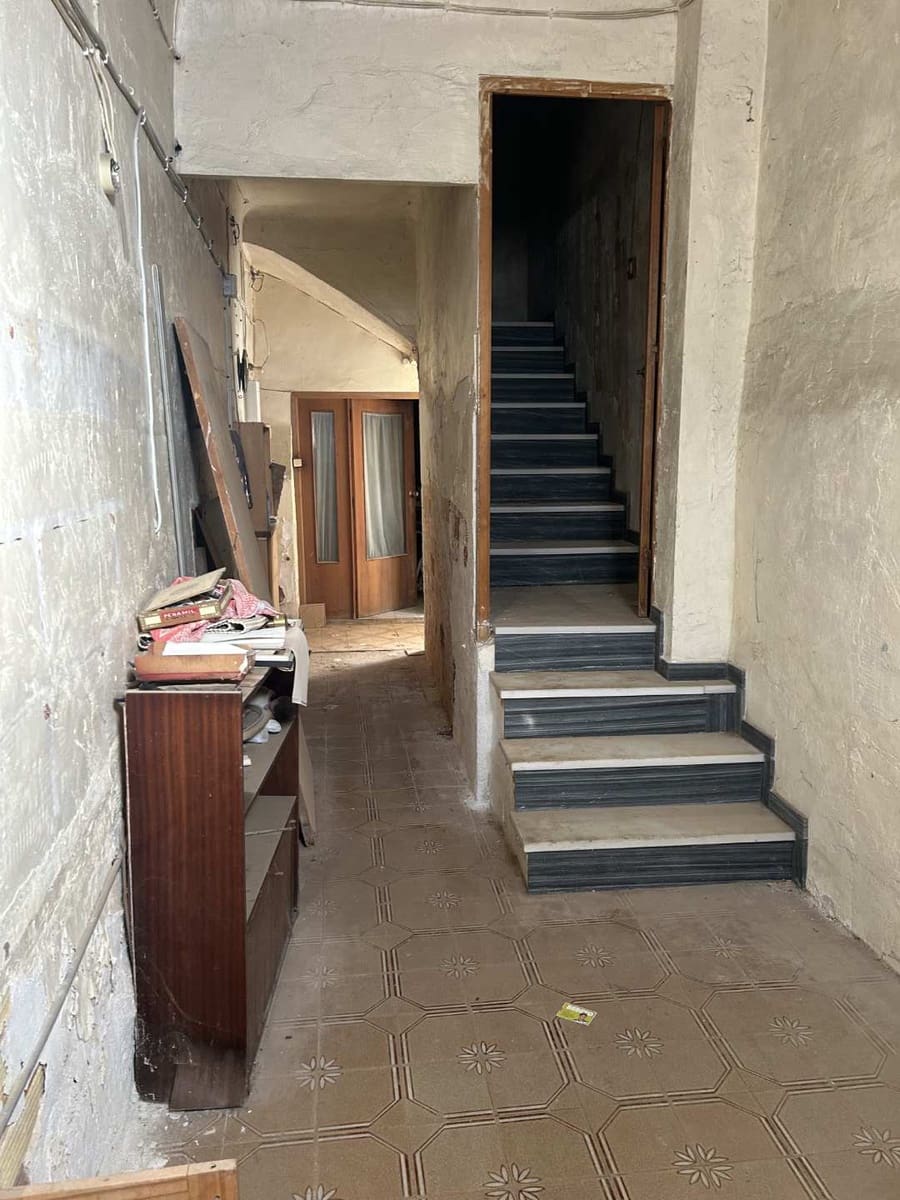 Casa de 7 habitaciones en Hondón de los Frailes en venta - 211.000 € (Ref: 10014171)