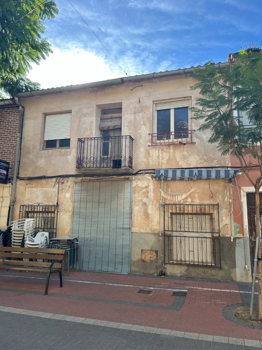 Casa de 7 habitaciones en Hondón de los Frailes en venta - 211.000 € (Ref: 10014171)