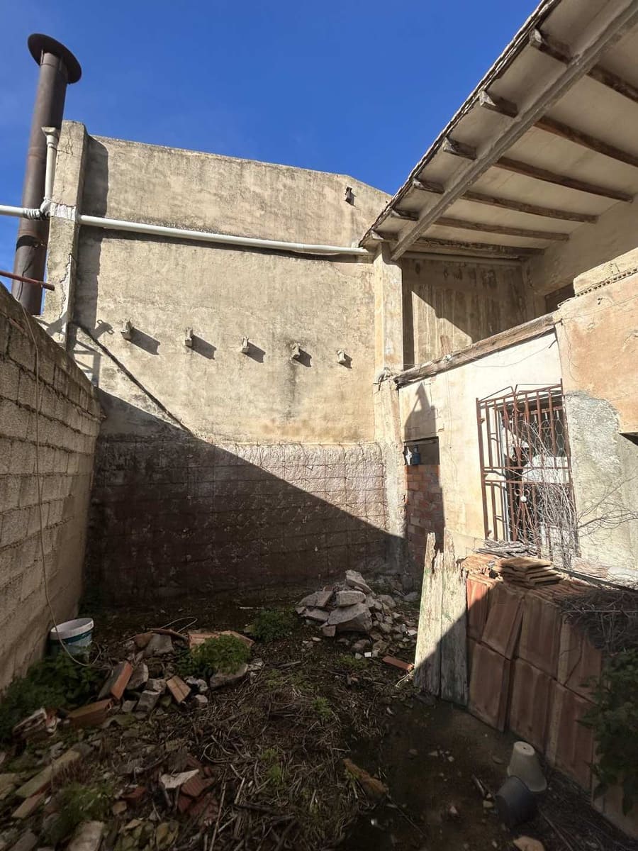 Casa de 7 habitaciones en Hondón de los Frailes en venta - 211.000 € (Ref: 10014171)