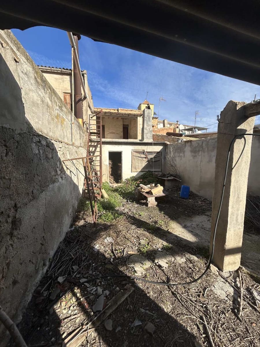 Casa de 7 habitaciones en Hondón de los Frailes en venta - 211.000 € (Ref: 10014171)