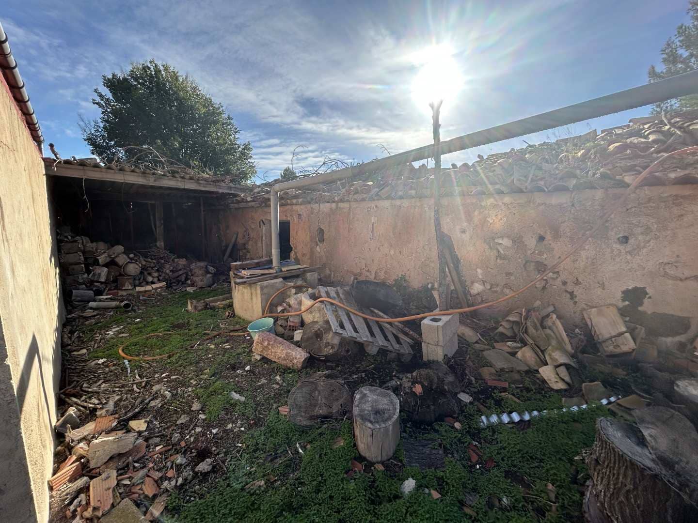 Casa de 7 habitaciones en Hondón de los Frailes en venta - 211.000 € (Ref: 10014171)