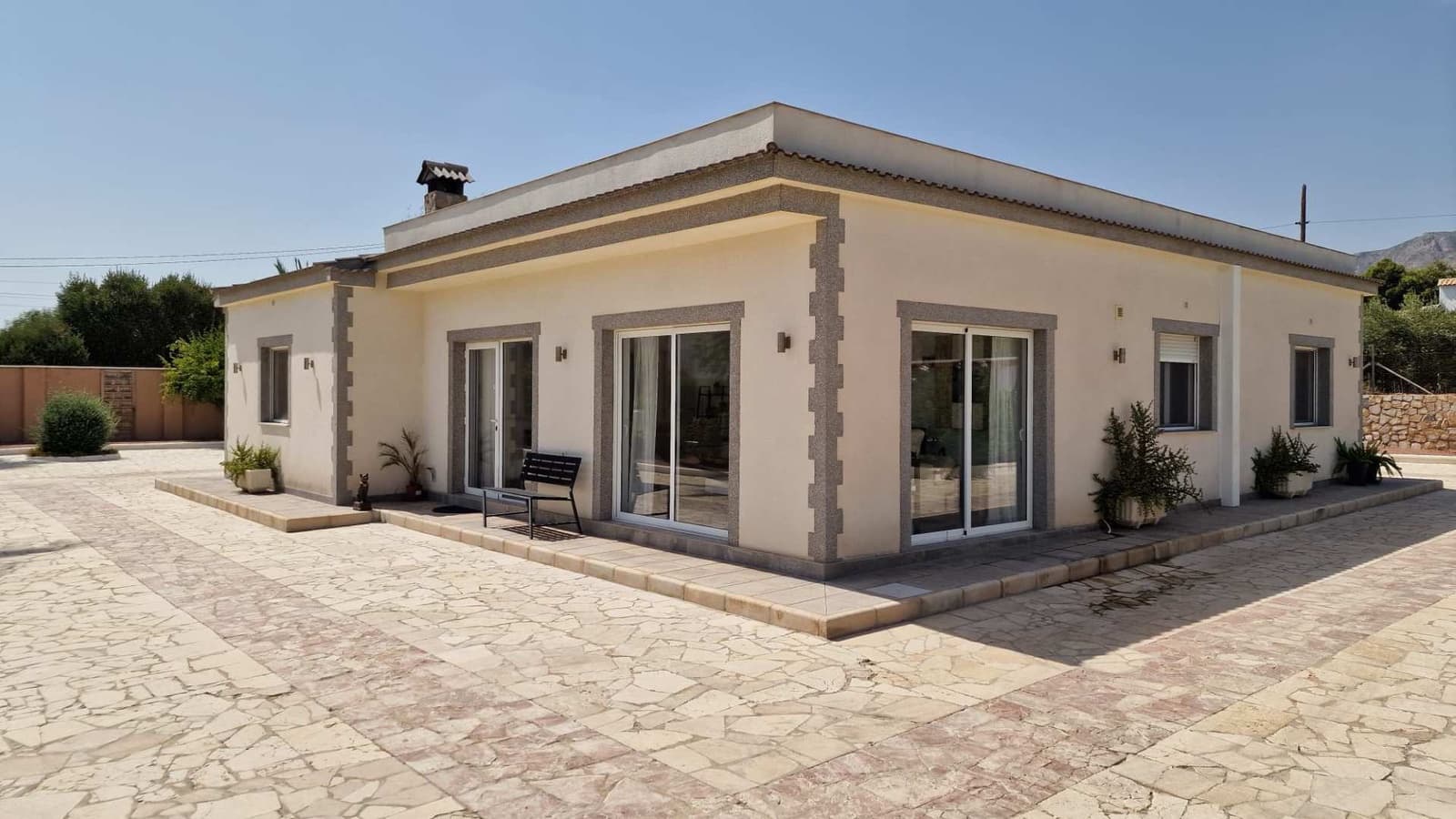 Villa til salgs i Albatera med svømmebasseng garasje - € 529 500 (Ref: 10051963)