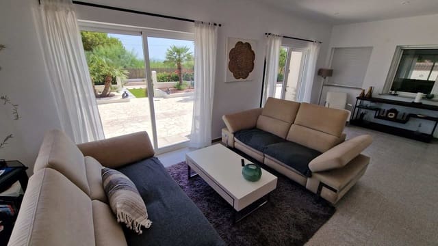 Villa til salgs i Albatera med svømmebasseng garasje - € 529 500 (Ref: 10051963)