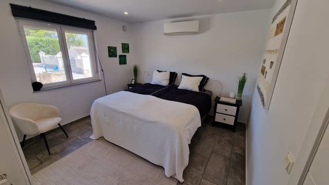 Villa til salgs i Albatera med svømmebasseng garasje - € 529 500 (Ref: 10051963)