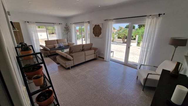 Villa til salgs i Albatera med svømmebasseng garasje - € 529 500 (Ref: 10051963)