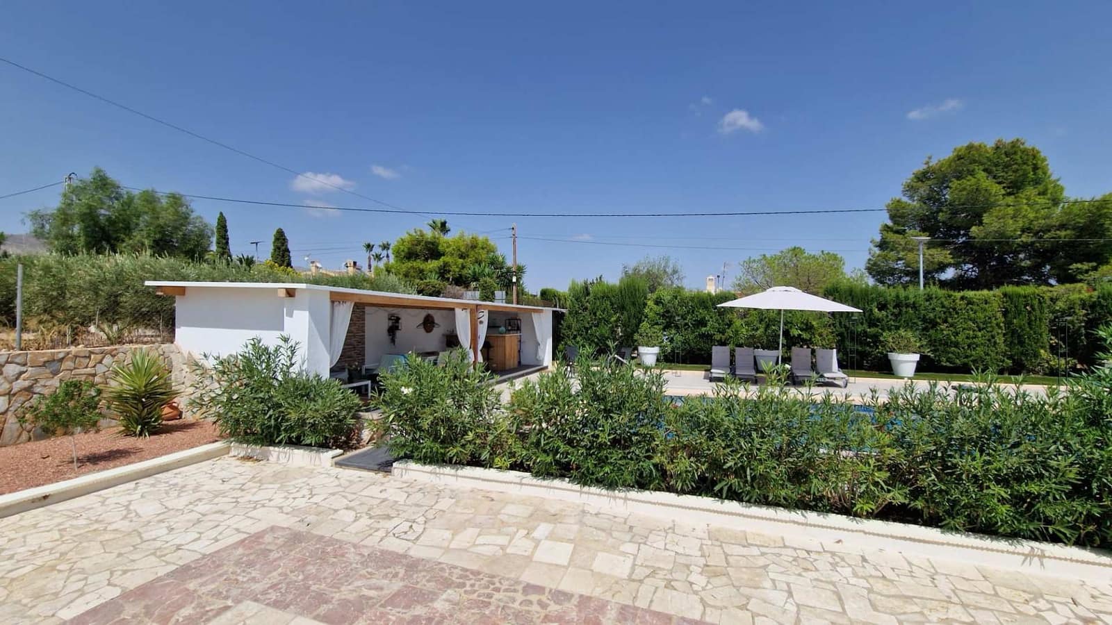 Villa til salgs i Albatera med svømmebasseng garasje - € 529 500 (Ref: 10051963)