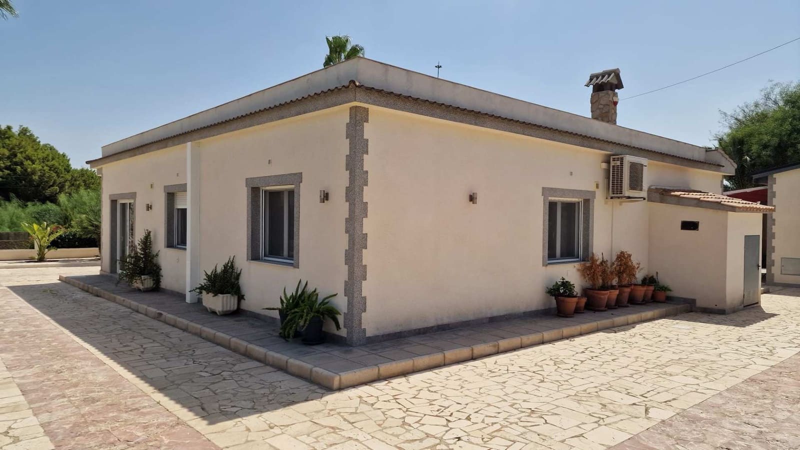 Villa til salgs i Albatera med svømmebasseng garasje - € 529 500 (Ref: 10051963)