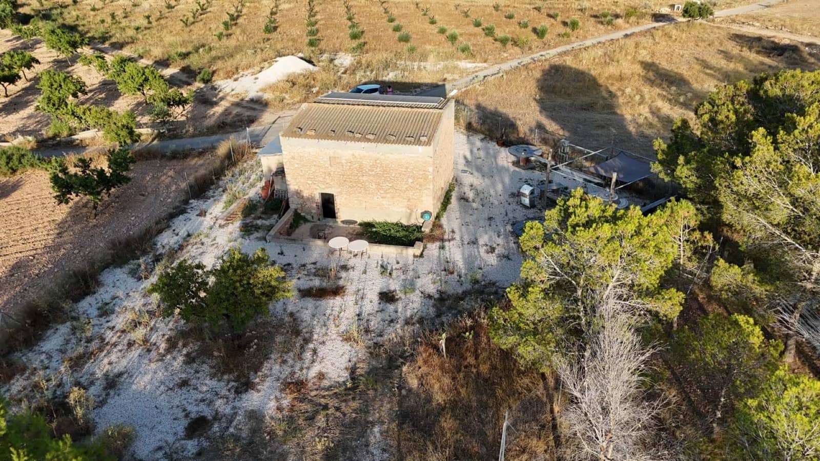 Maalaistalo myytävänä paikassa Hondon de las Nieves - 99 950 € (Ref: 10091416)