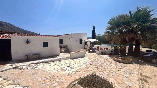 3 sypialnia Finka/Dom wiejski na sprzedaż w L'Algueña / Alguenya z basenem - 220 000 € (Ref: 10155409)
