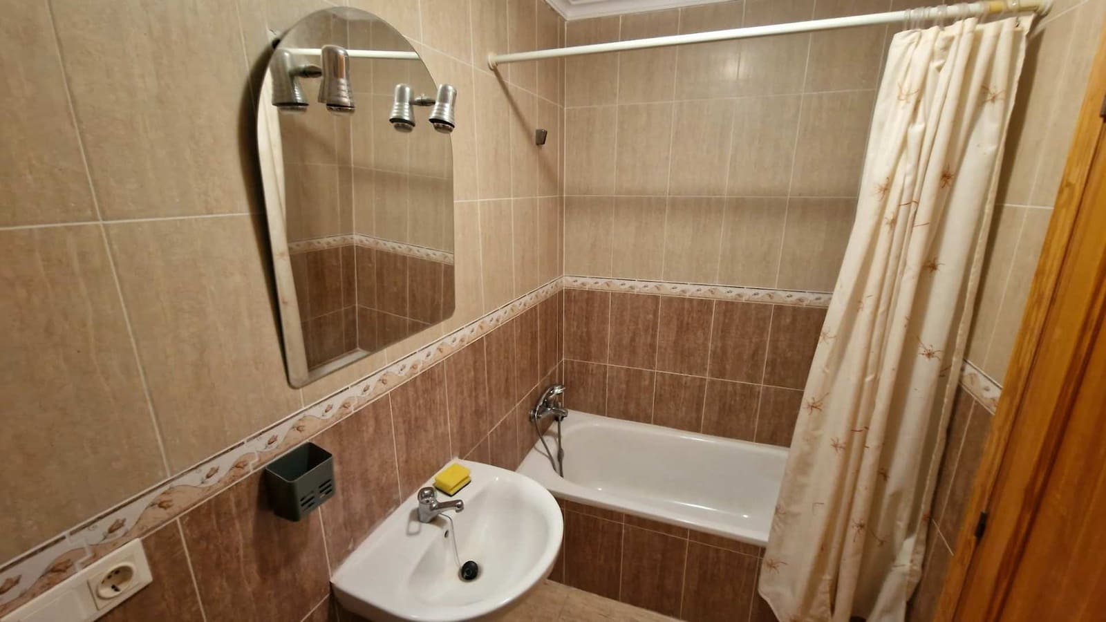 2 soveværelse Byhus til salg i Hondon de los Frailes - € 114.950 (Ref: 10163244)