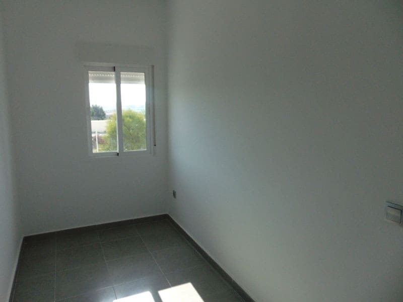 9 sovrum Villa till salu i Fortuna med pool - 340 000 € (Ref: 5821135)