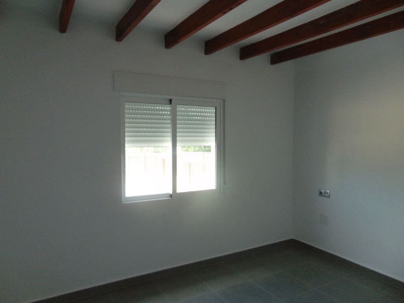 9 sovrum Villa till salu i Fortuna med pool - 340 000 € (Ref: 5821135)